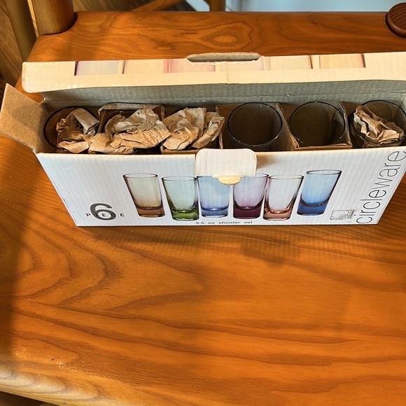 Set of Glass Shooters - Picture 4 of 4